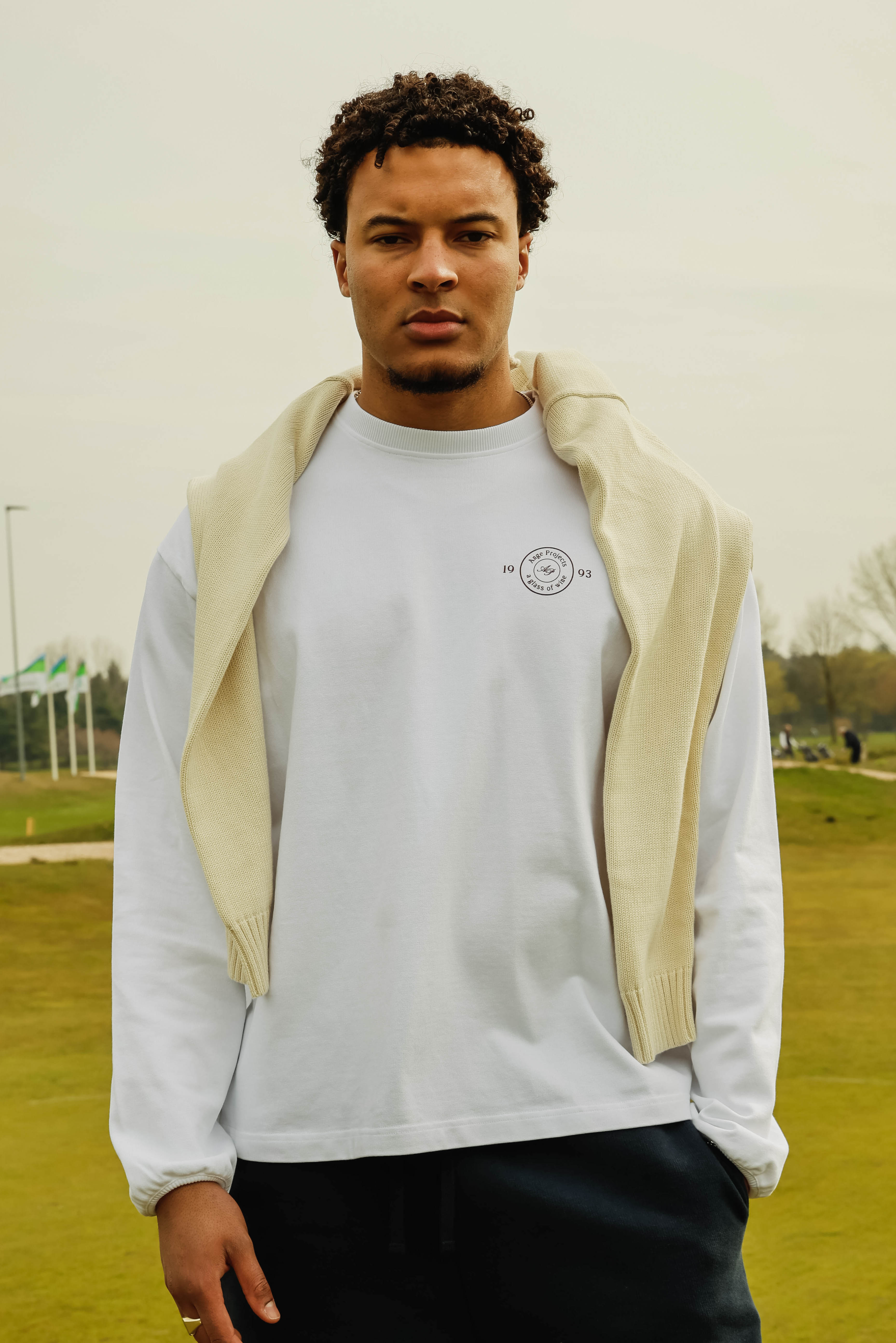 The Savage Report Heren T-shirt Beige 1